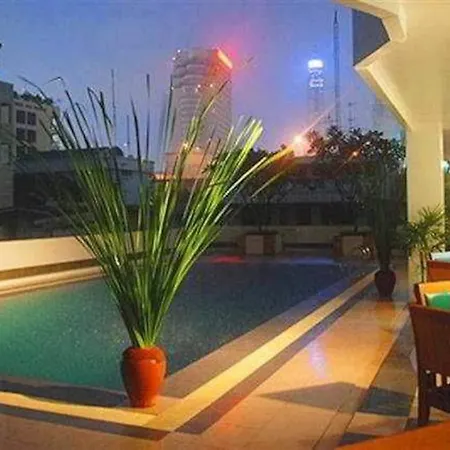 The Laurel Suite Apartment